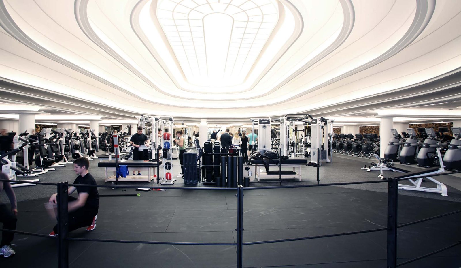 Equinox Fitness — Health Club, Kensington High Street, London